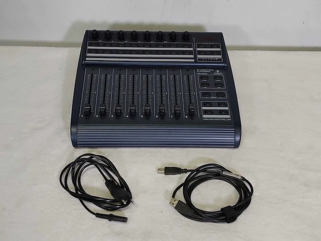 Behringer audio controller bcf2000 - afbeelding 2 van  4