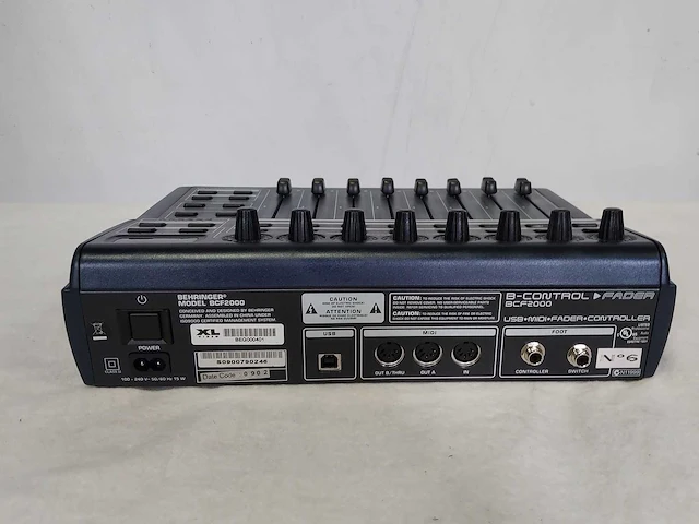 Behringer audio controller bcf2000 - afbeelding 3 van  4