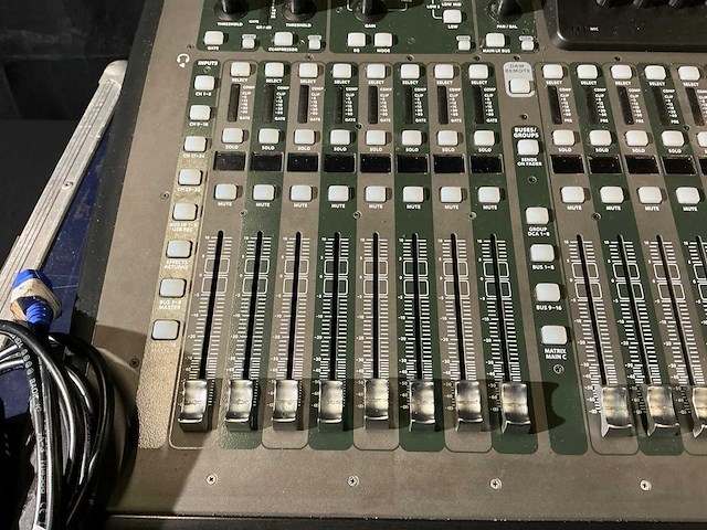 Behringer digital mengtafel - afbeelding 5 van  9