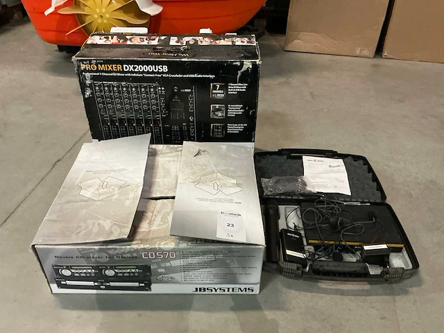 Behringer pro mixer dx2000usb analoge mengtafel - afbeelding 1 van  9