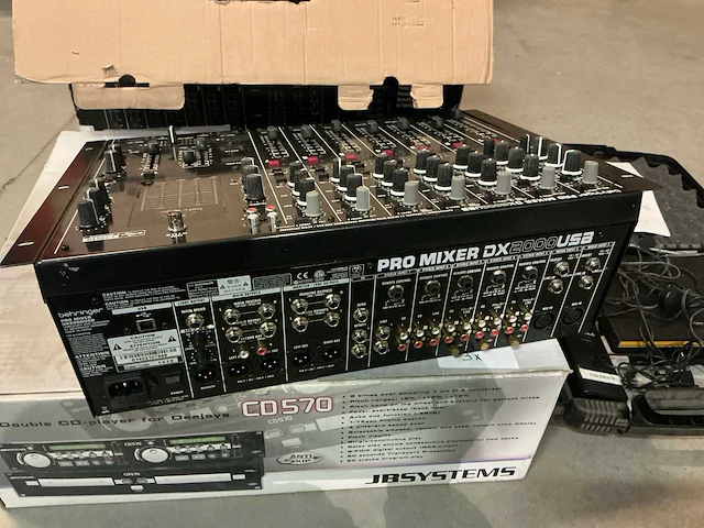 Behringer pro mixer dx2000usb analoge mengtafel - afbeelding 3 van  9