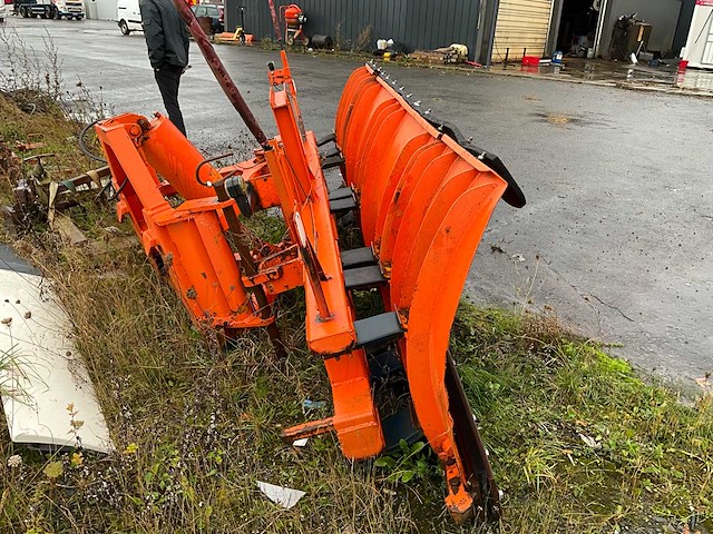 Beilhack sneeuwploeg - afbeelding 16 van  19