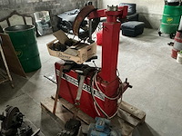 Beissbarth mt510m banden balanceerapparaat + duquesne r200 bandenmonteermachine - afbeelding 8 van  11