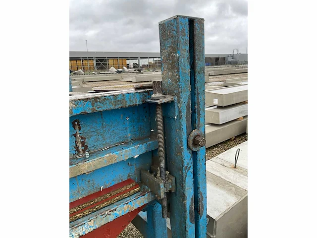 Bekistingsmateriaal horizontale trappenmal - trapbekisting - afbeelding 20 van  22
