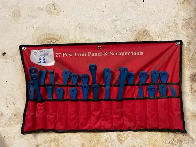 Bekledings- en schraapgereedschap in hoes - afbeelding 1 van  1