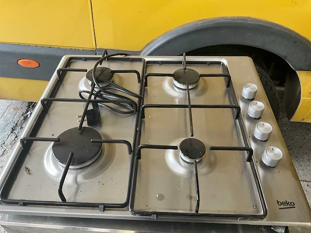 Beko inbouw gaskookplaat – 4 pitten – inox uitvoering - afbeelding 1 van  2