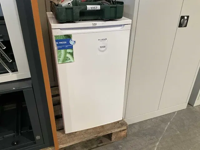 Beko s47090 tafelkoelkast - afbeelding 1 van  3