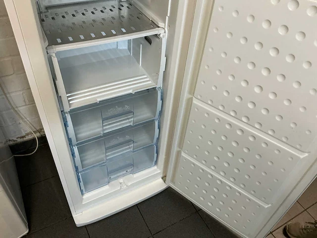 Beko vriezer - afbeelding 3 van  4
