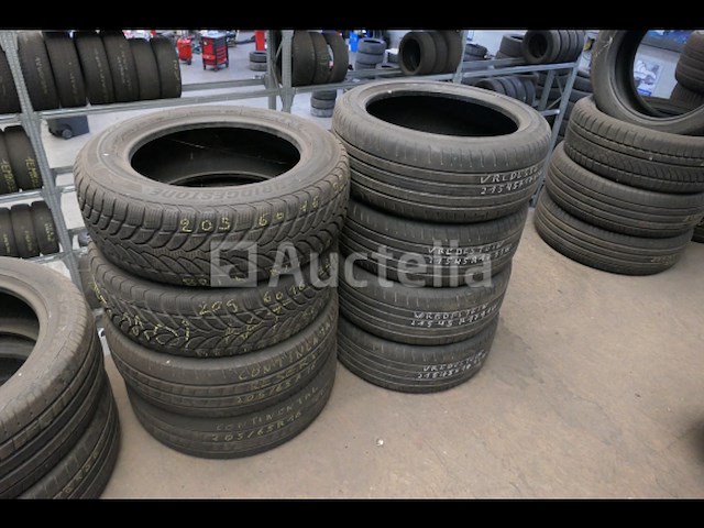 Belangrijke partij tweedehands banden - afbeelding 2 van  9