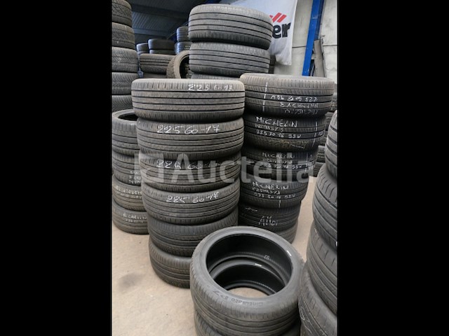Belangrijke partij tweedehands banden - afbeelding 4 van  9