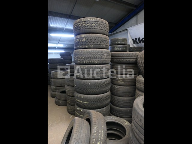 Belangrijke partij tweedehands banden - afbeelding 5 van  9