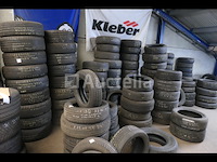 Belangrijke partij tweedehands banden - afbeelding 1 van  8