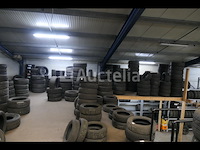 Belangrijke partij tweedehands banden - afbeelding 2 van  8