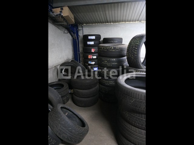 Belangrijke partij tweedehands banden - afbeelding 4 van  8