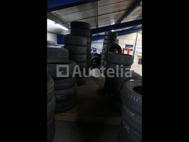 Belangrijke partij tweedehands banden - afbeelding 6 van  8