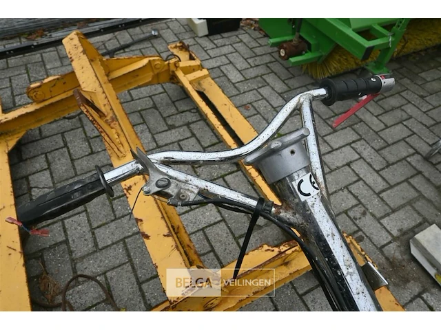 Belle vlinderpolijstmachine - afbeelding 4 van  8