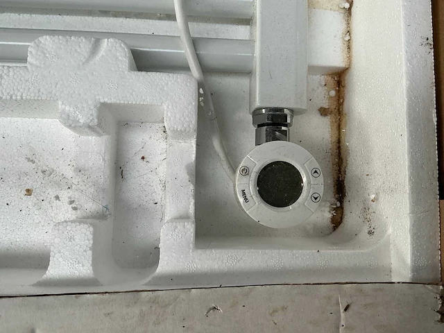 Belrad elektrische handdoeken radiator - afbeelding 3 van  5