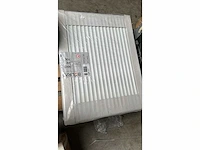 Belrad paneelradiator 900x700 - afbeelding 1 van  1