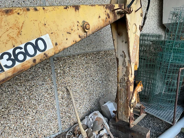 Beltrami 3600 banden graafmachine - afbeelding 15 van  28