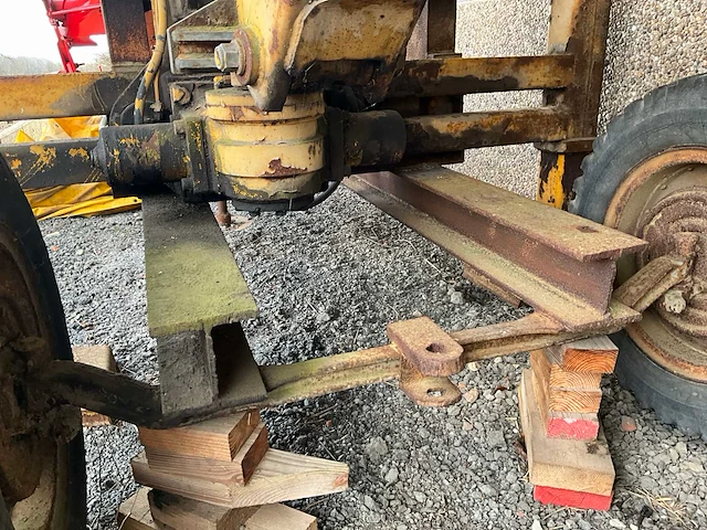 Beltrami 3600 banden graafmachine - afbeelding 17 van  28