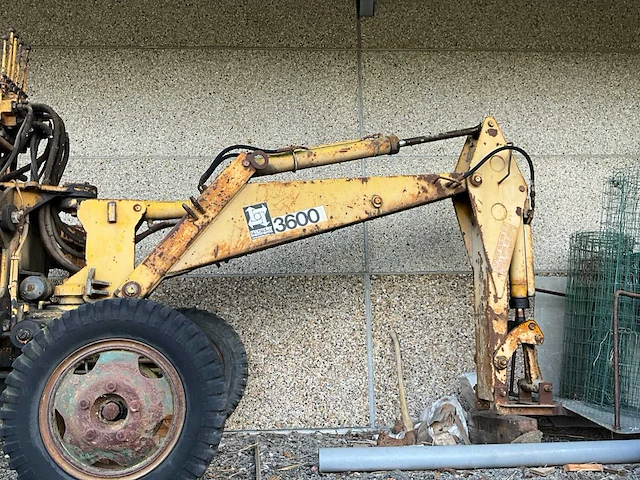 Beltrami 3600 banden graafmachine - afbeelding 24 van  28