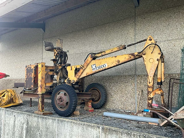 Beltrami 3600 banden graafmachine - afbeelding 26 van  28