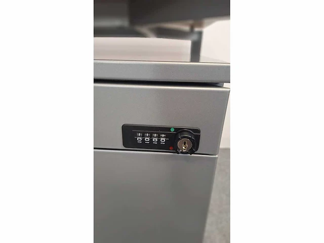 Bene - bureau met ladenblok - afbeelding 3 van  11