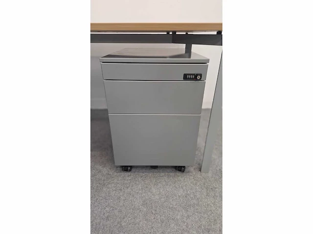 Bene - bureau met ladenblok - afbeelding 9 van  11