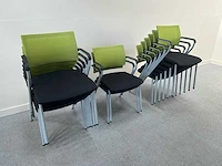 Bene - stapelbare bezoekersstoel - waiting room chair (14x) - afbeelding 2 van  4