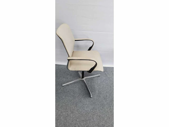 Bene-pedrali - design vergaderset - afbeelding 11 van  11