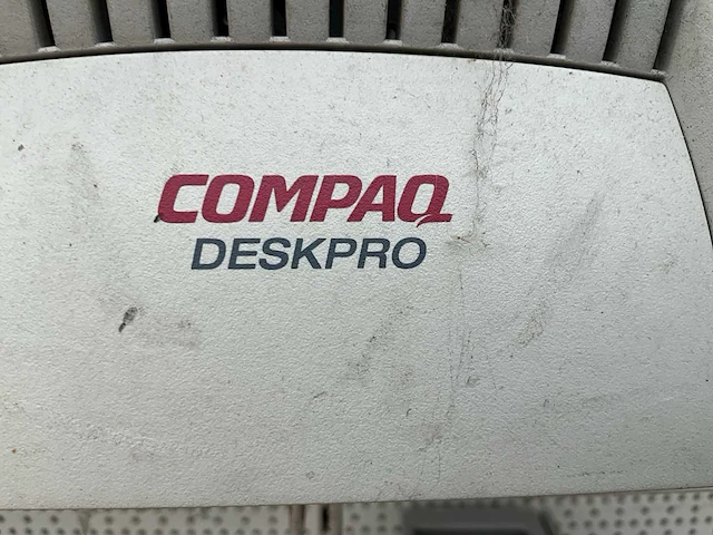 Beno scherm + compaq computerconfiguratie - afbeelding 4 van  4