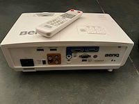 Benq beamer + projectiescherm - afbeelding 4 van  8