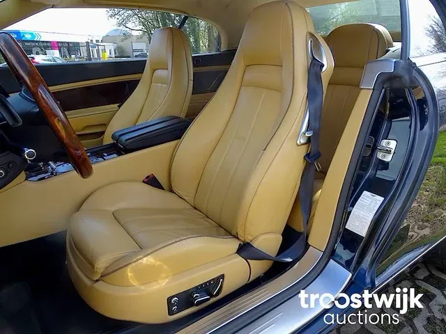 Bentley continental gtc - afbeelding 25 van  55