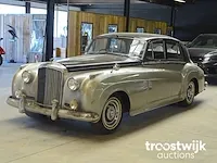 Bentley s1 (barn-find)