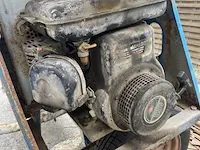 Benzine betonmolen kawasaki - afbeelding 8 van  8