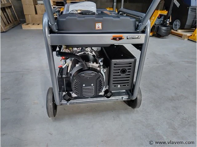 Benzine generator 10 kva - afbeelding 13 van  24