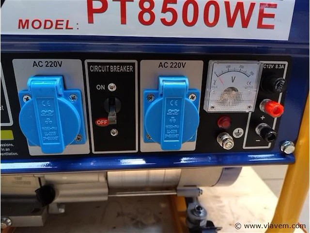 Benzine generator 2x220 volt aansluiting - afbeelding 10 van  11