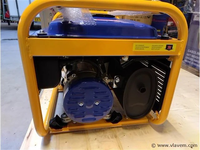 Benzine generator 2x220 volt aansluiting - afbeelding 7 van  11