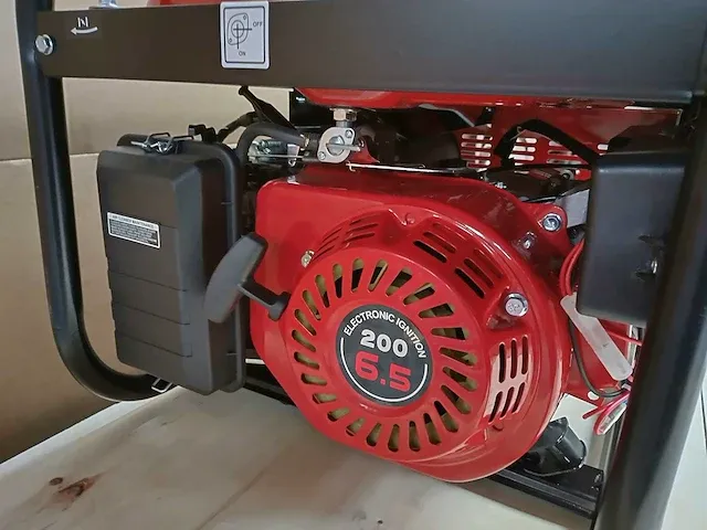 Benzine generator keystart - afbeelding 9 van  12