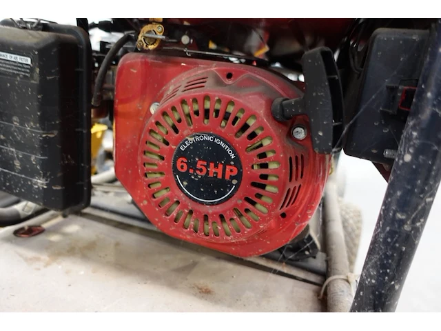Benzine generator würzburg - afbeelding 3 van  5