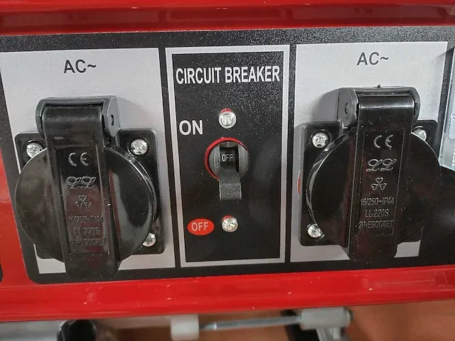 Benzine generator - afbeelding 4 van  7