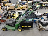 Benzine grasmaaier john deere - afbeelding 1 van  4