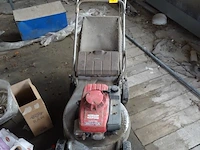 Benzine grasmachine honda - afbeelding 2 van  3