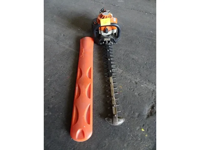 Benzine haagschaar stihl - afbeelding 2 van  4