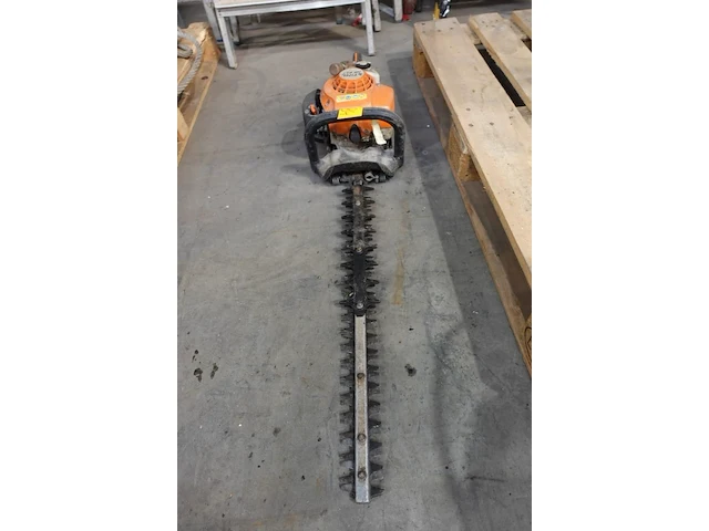 Benzine heggenschaar stihl - afbeelding 2 van  4