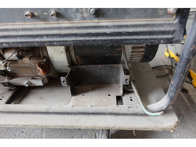 Benzine stroomgroep genermore - afbeelding 5 van  7