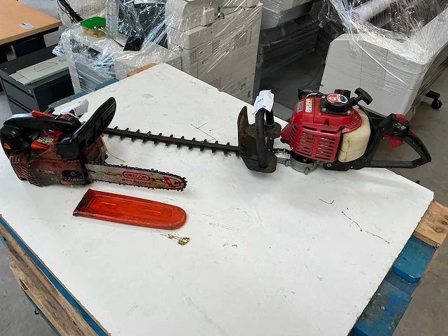 Benzine tuingereedschap (2x) - afbeelding 1 van  5