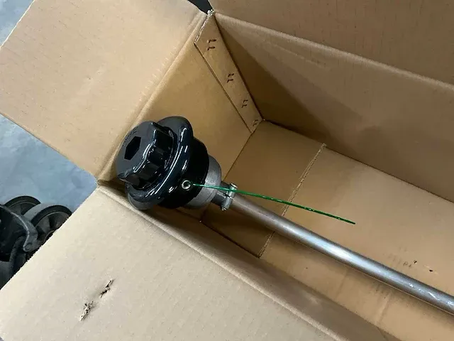 Benzinekantenmaaier oleo-matic sparta 250tr - afbeelding 3 van  5