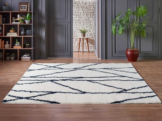 Berber ruig tapijt met asymmetrische lijnen - 160 x 230 cm - wit en nachtblauw - afbeelding 1 van  3