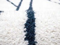 Berber ruig tapijt met asymmetrische lijnen - 160 x 230 cm - wit en nachtblauw - afbeelding 3 van  3